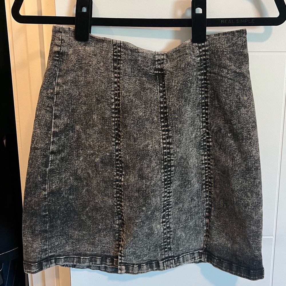 Black Denim Acid Wash Mini Skirt | Size Small